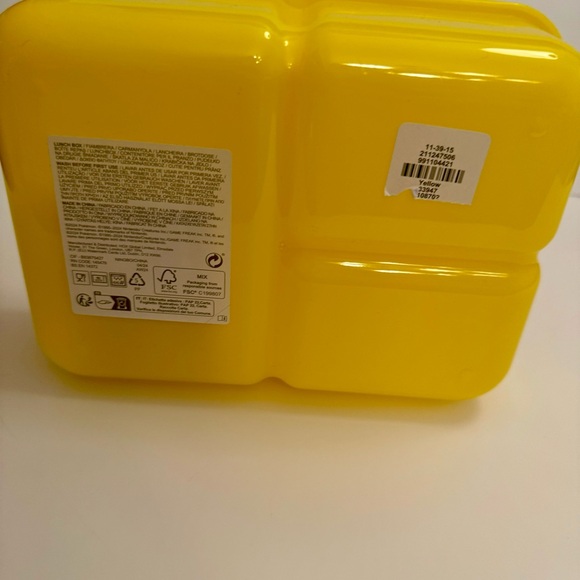 NWT. Pokemon bento box from Primark. Plastic bento lunch box with pikachu - Picture 10 of 10